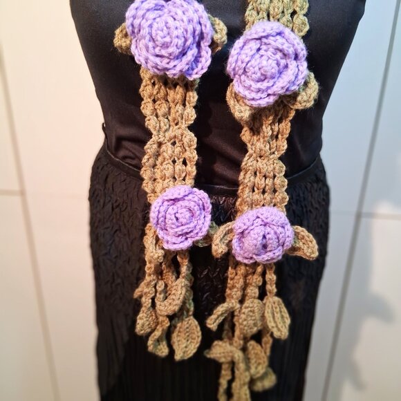 Lilac Rose Scarf - Picture 4 of 4